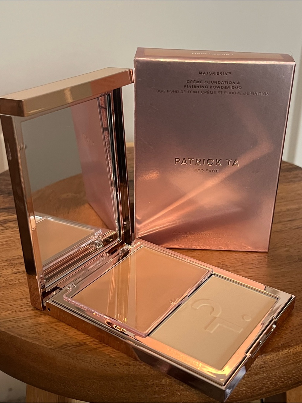 PATRICK TA Major Skin Crème Foundation & Finishing Powder Duo - Light Medium 1